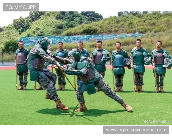 格斗项目青训中适当降低对抗比例，注重技术基础与防守意识